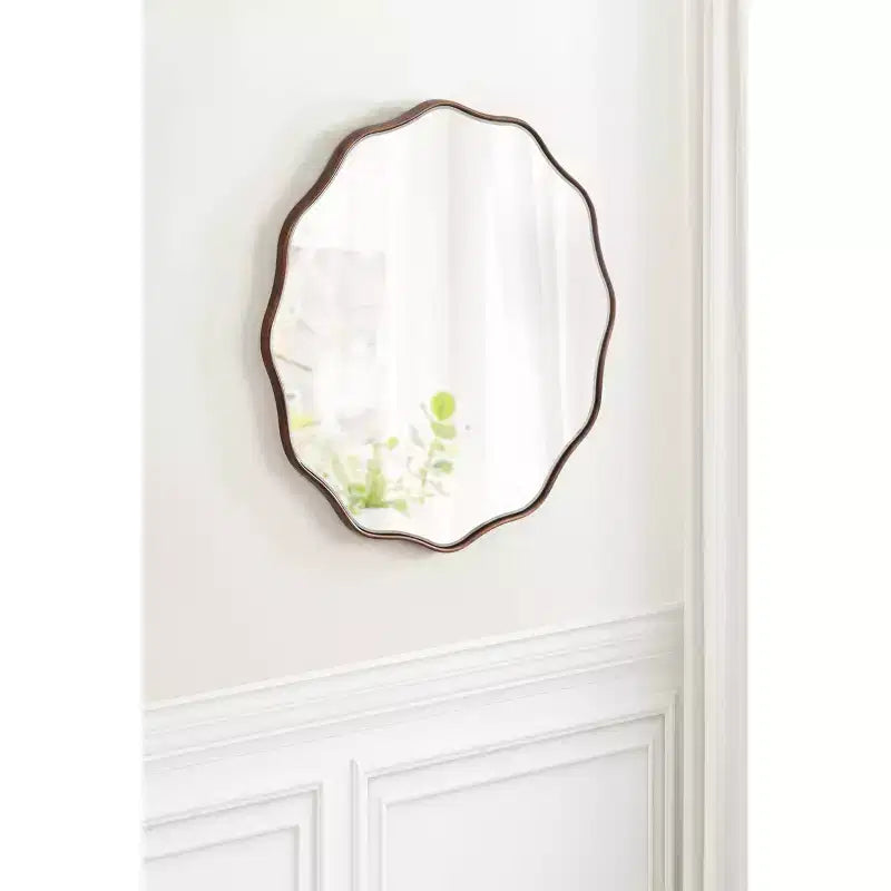 Specchio da parete smerlato rotondo color bronzo, 66 cm, 1 persona