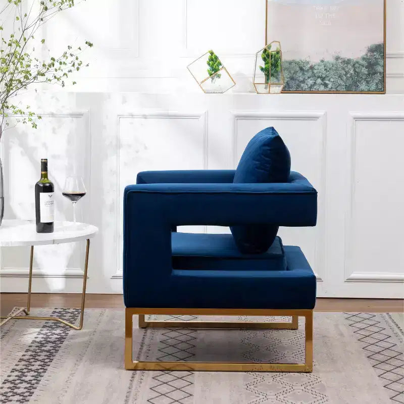 Poltrona Singola in Velluto Blu con Struttura in Metallo Dorato